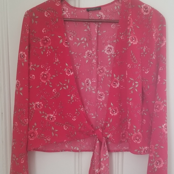 Red floral top wrap - Picture 1 of 3